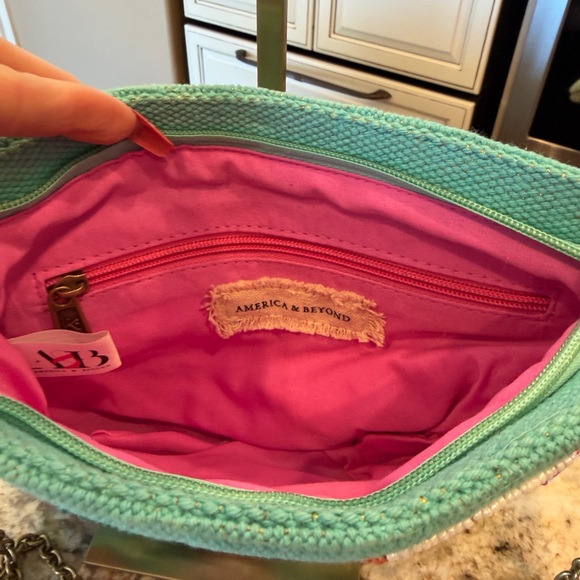 America & Beyond Citrus Blueberry Infusion Clutch - Picture 3 of 9